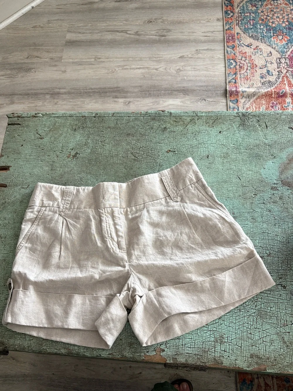 J Crew “City Fit” linen high waisted cuff chino shorts size 4